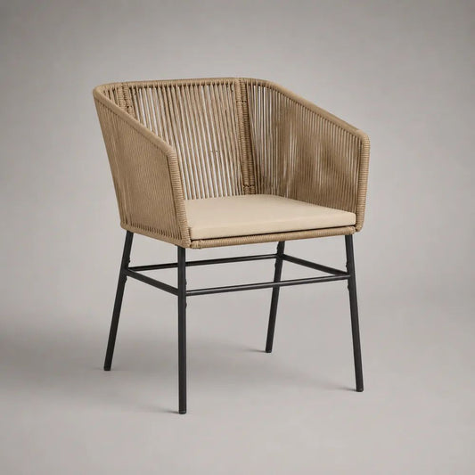 Gartenstuhl mit Armlehnen aus PE-Seilgeflecht und Stahl, mit Sitzkissen, Beige/Schwarz, 58 × 61 × 80 cm